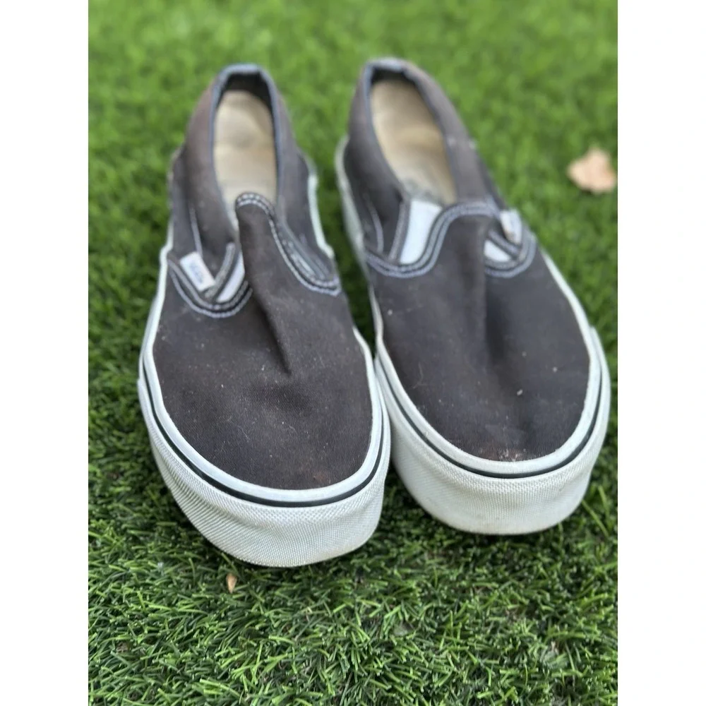 Vans Classic Slip-On Black White Canvas Shoes Men's 7.5 Women's 9 EU 40